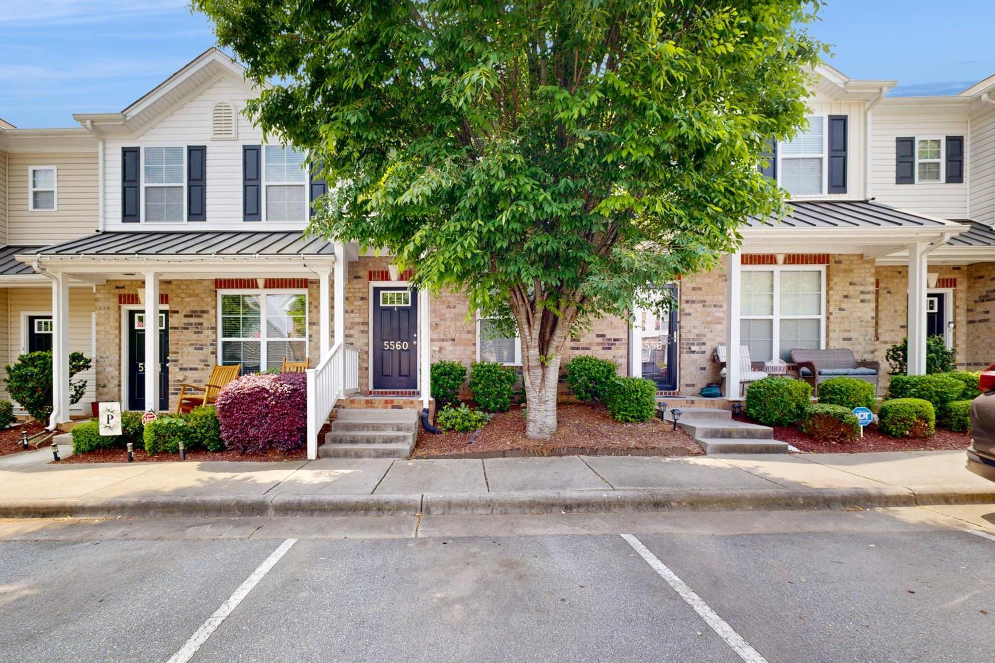 Farmhouse Villa Winston-Salem Exterior photo